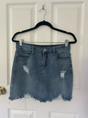 GOBLES Distressed Denim Mini Skirt Medium Wash M